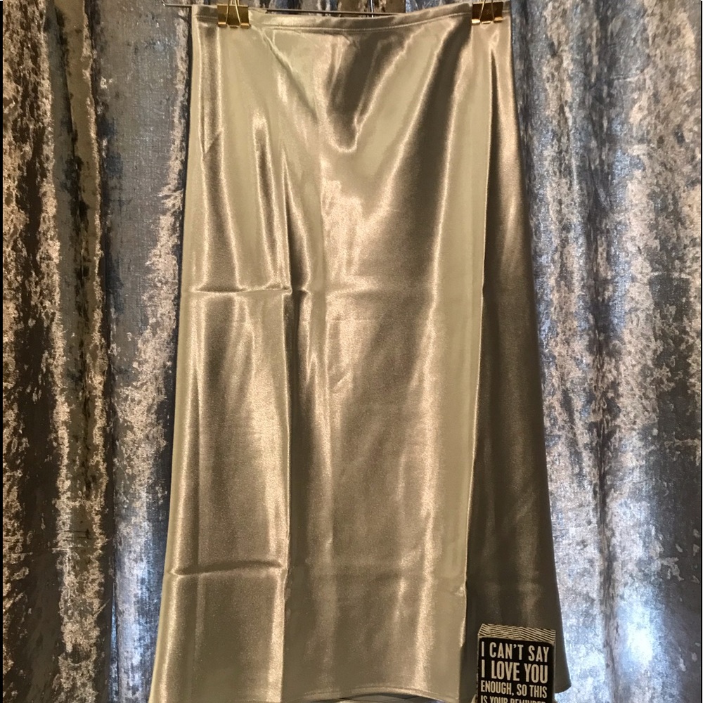 Satin skirt